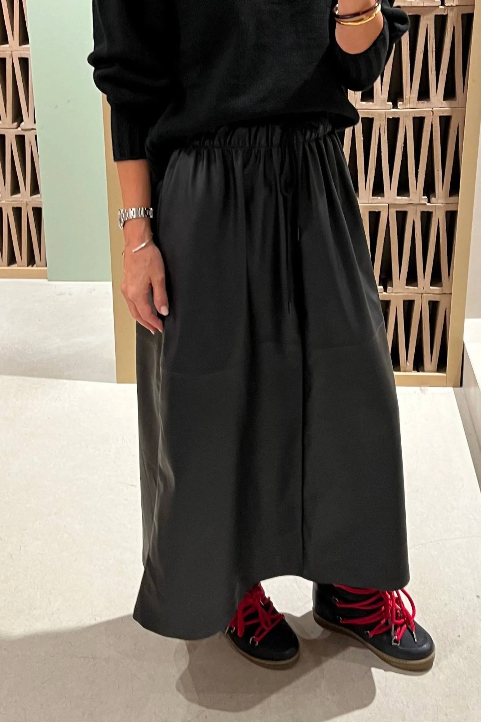 VEGAN LEATHER DRAWSTRING SKIRT